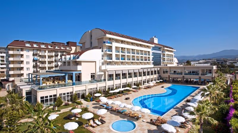 Słoneczna Ucieczka do Konakli 🇹🇷