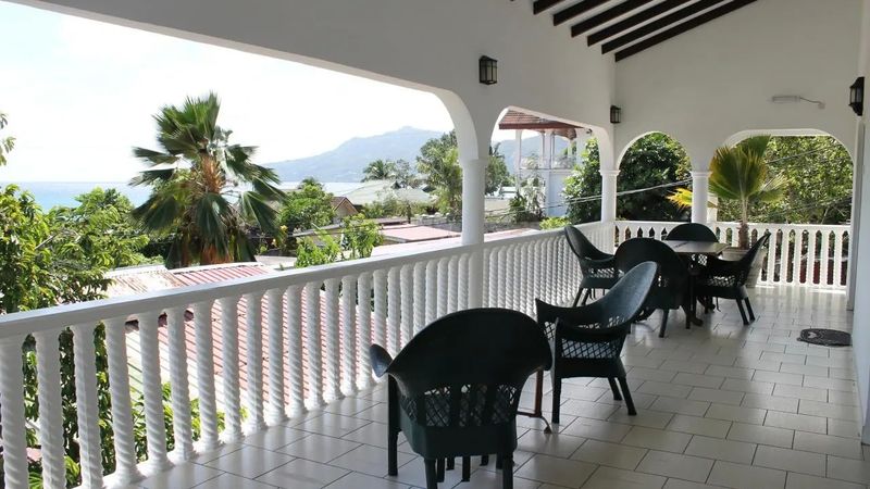 Casadani na Mahé: Błękit Oceanu i Plaże 🇸🇨