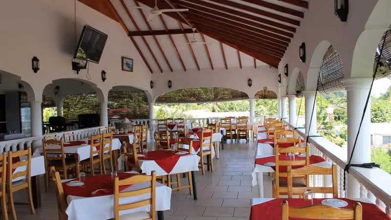 Casadani na Mahé: Błękit Oceanu i Plaże 🇸🇨