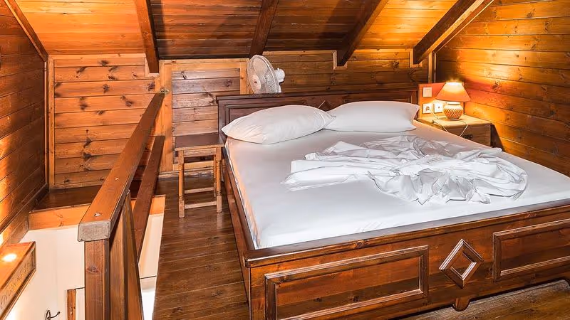 Kameralny Wypoczynek w Xenonas w Kokkino Nero 🏖️