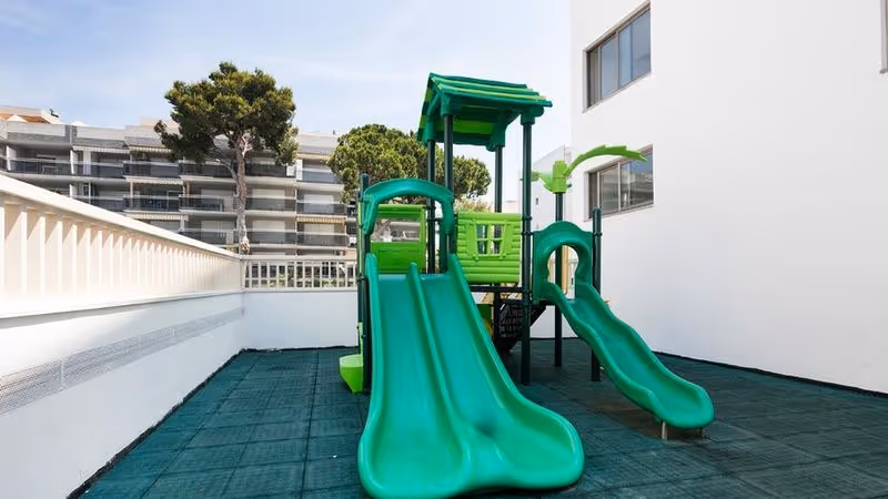 Relaks w Salou z Wyżywieniem! 🇪🇸