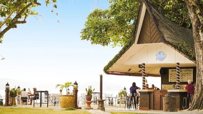 Plażowy Relaks w Holiday Villa Beach Resort & Spa Langkawi 🌴