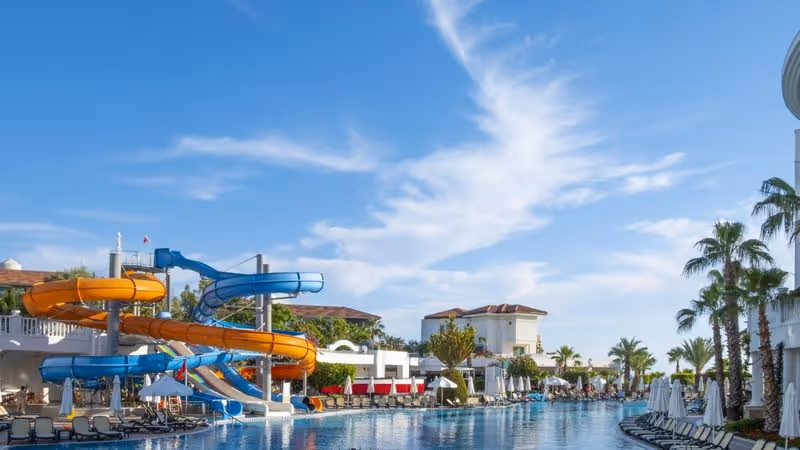 Słoneczna Ucieczka do Side: Alba Queen ☀️