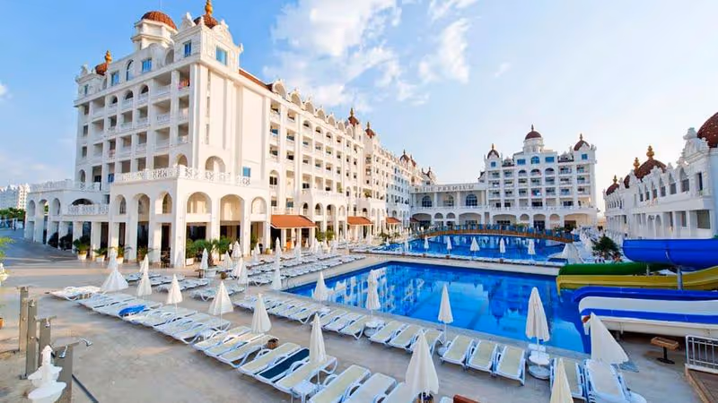 Side: Premium All Inclusive z Warszawy 🇹🇷 