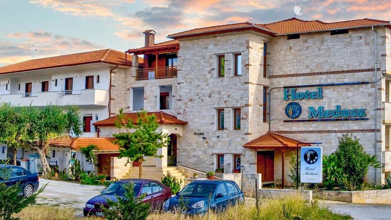 Medusa Kriopigi: Słoneczny Wypad do Grecji 🇬🇷