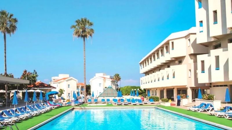 Cypryjskie Słońce: Hotel Kissos w Paphos 🇨🇾