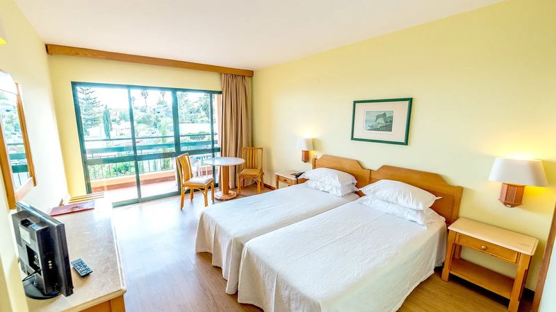 Garajau: Słońce, Ocean i Dom Pedro Garajau 🇵🇹