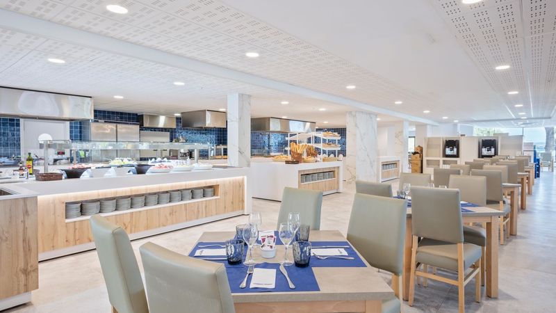 8 Dni w Hiszpanii: Salou z Wyjątkowym Widokiem 🌞🇪🇸