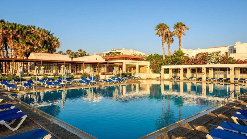 Zanurz się w Luksusie w Anissaras: 7 Dni All Inclusive 🇬🇷