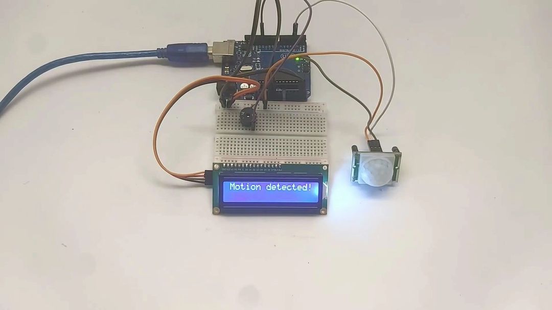 Voltaat Learn - Measure distance with sharp ir sensor with arduino