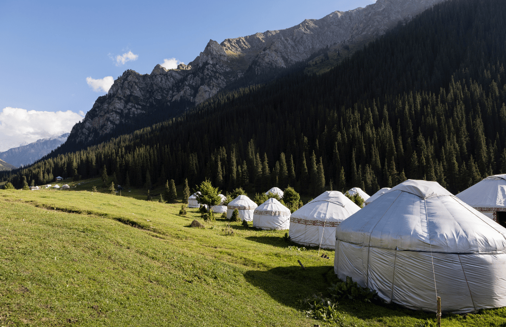Yourtes Karakol Kirghizistan