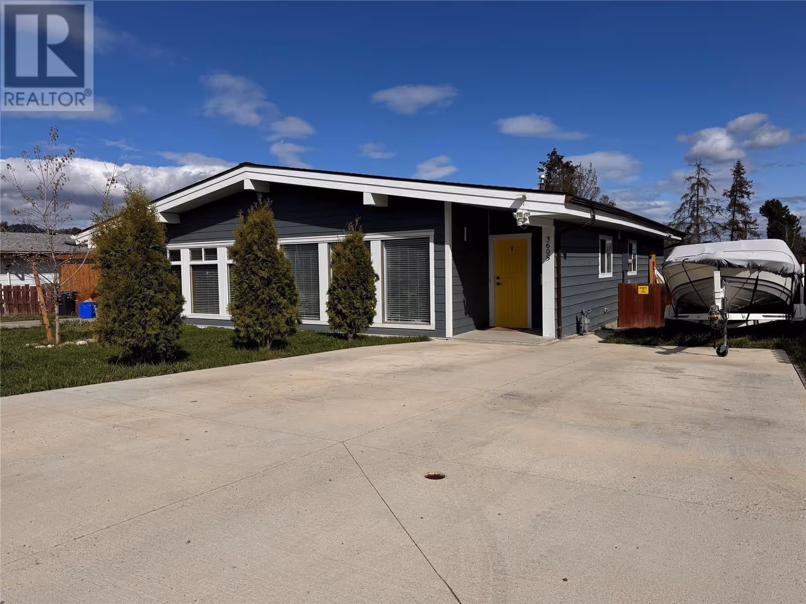 3605 Commonage Crescent