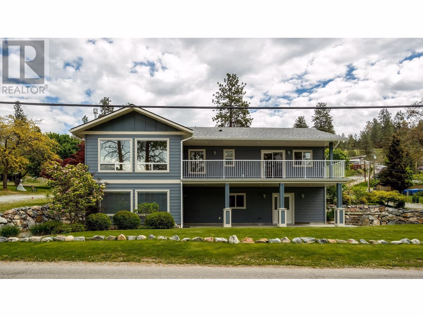 11041 Okanagan Centre Road W