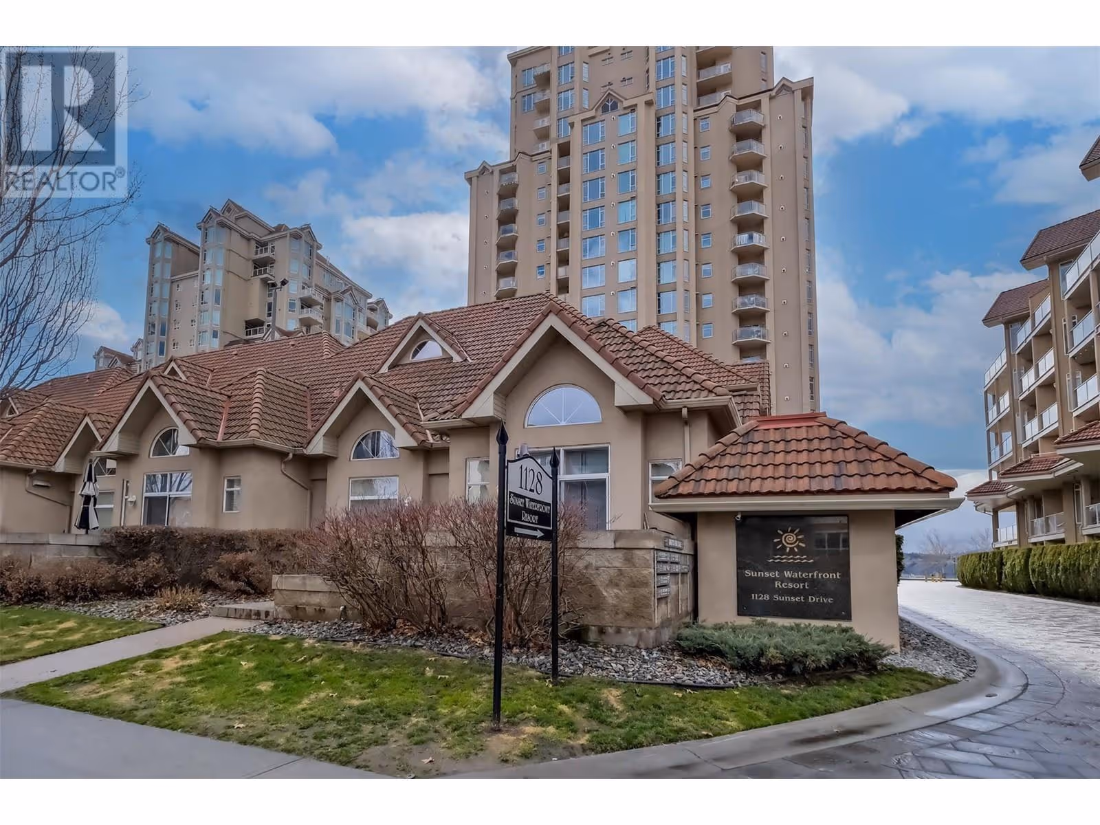 1128 Sunset Drive Unit# 101