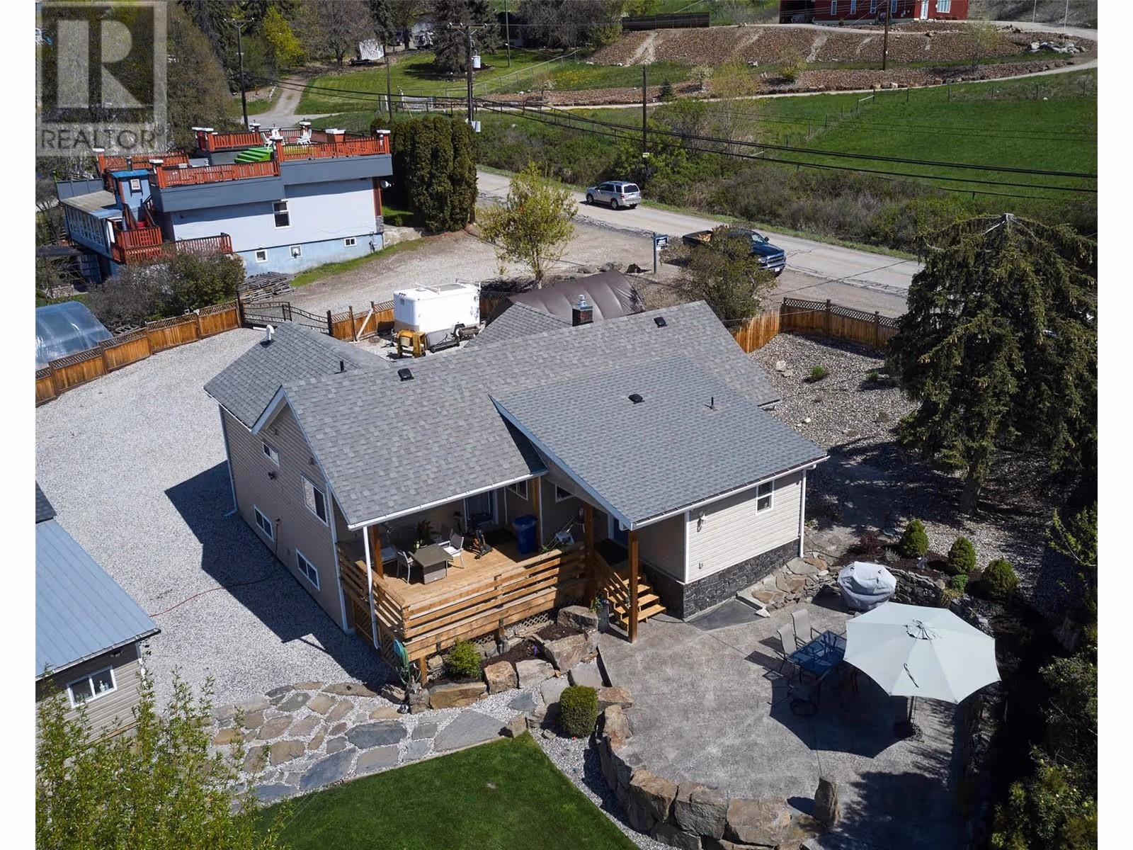 7874 Pleasant Valley Road