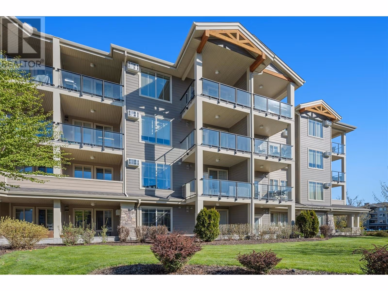 3731 Casorso Road Unit# 315