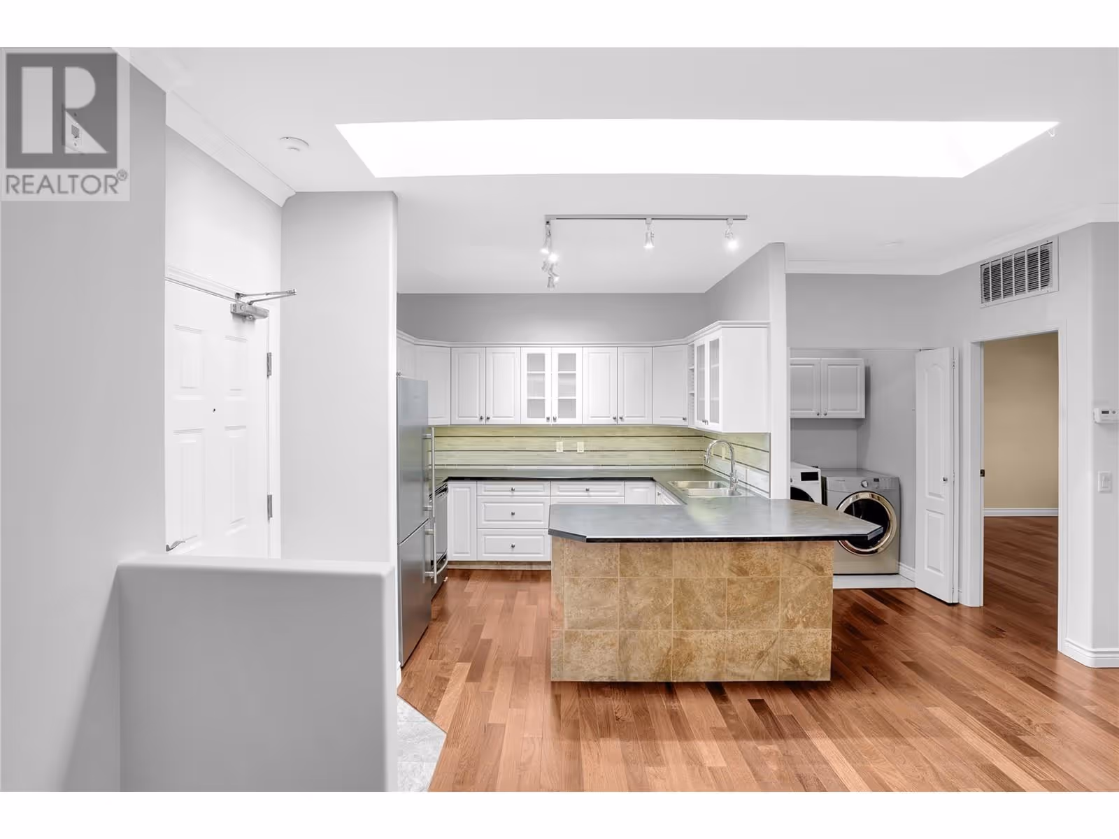 2300 Benvoulin Road Unit# 313