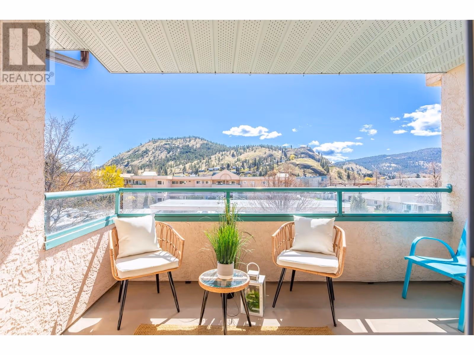 8905 Pineo Court Unit# 305