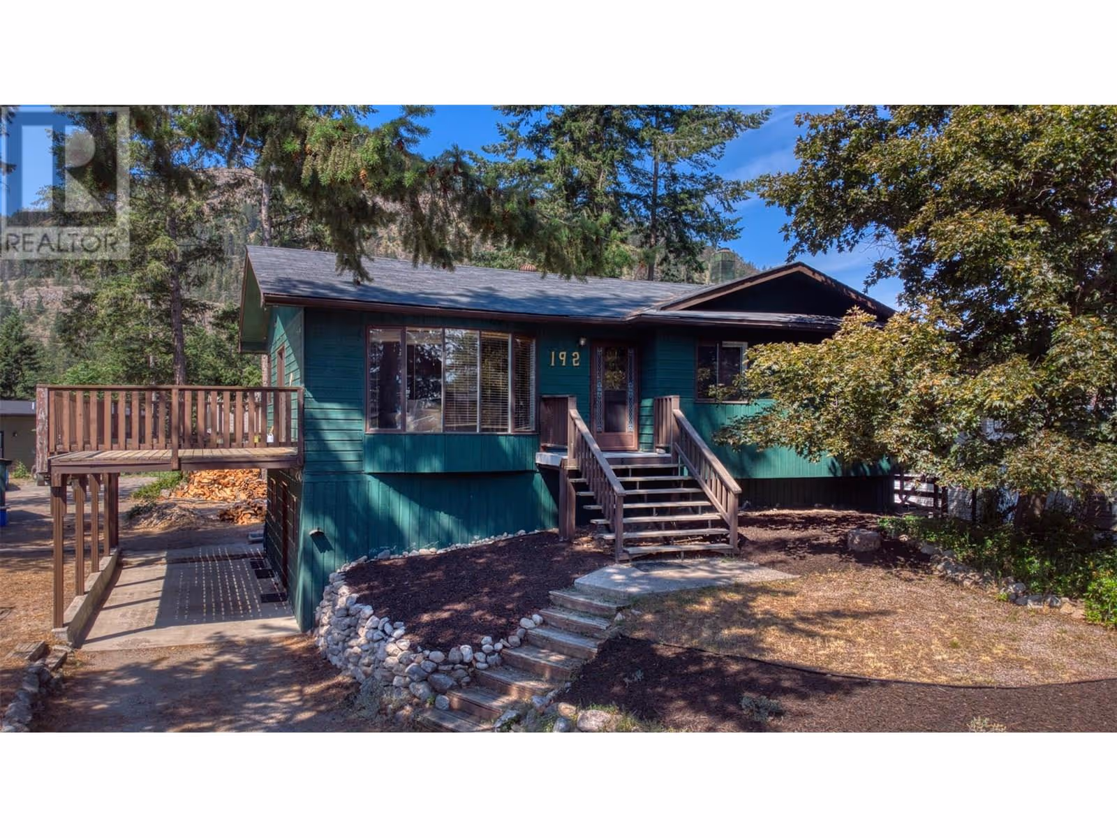 192 Crown Crescent