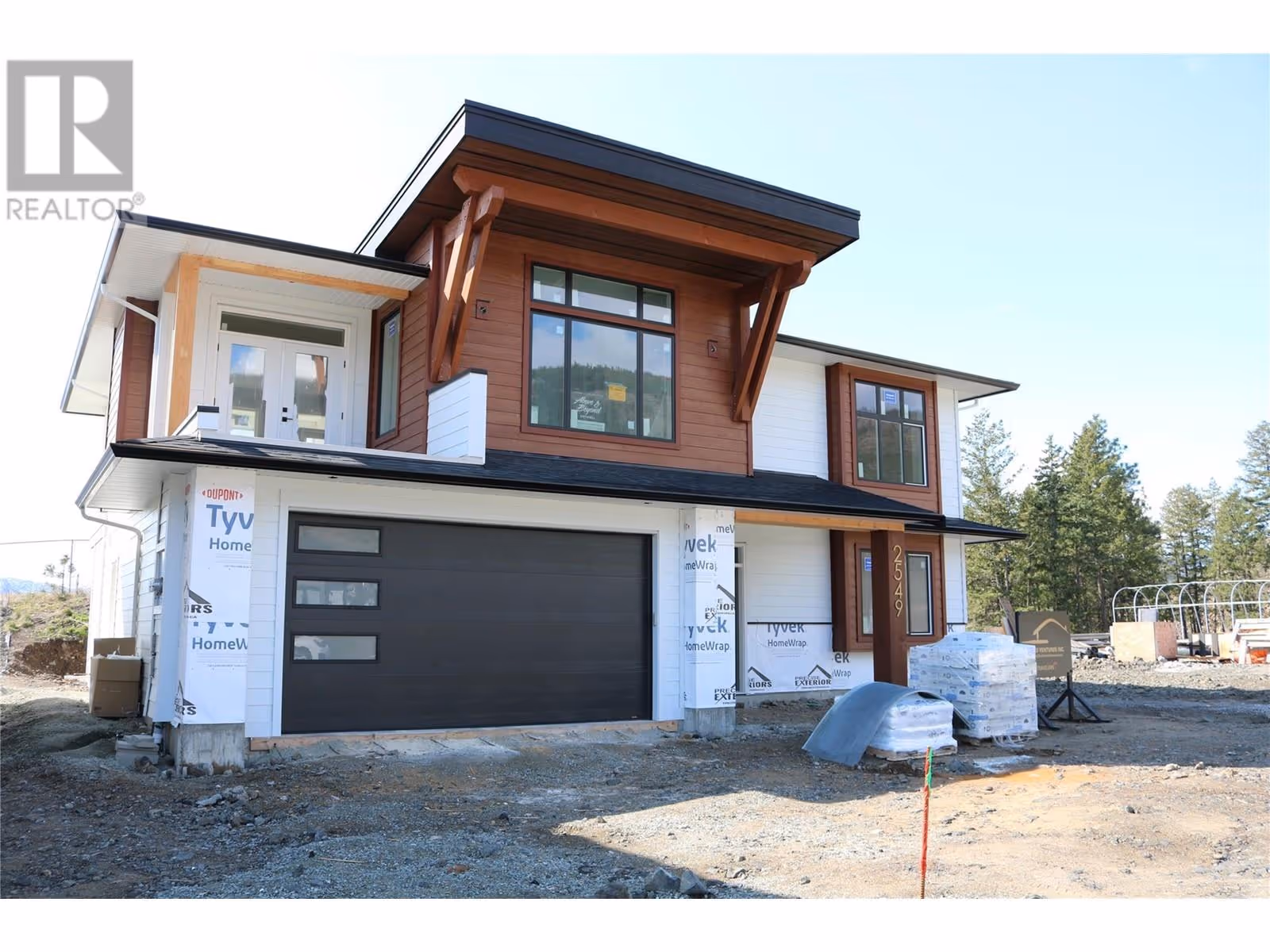 2549 Pinnacle Ridge Drive