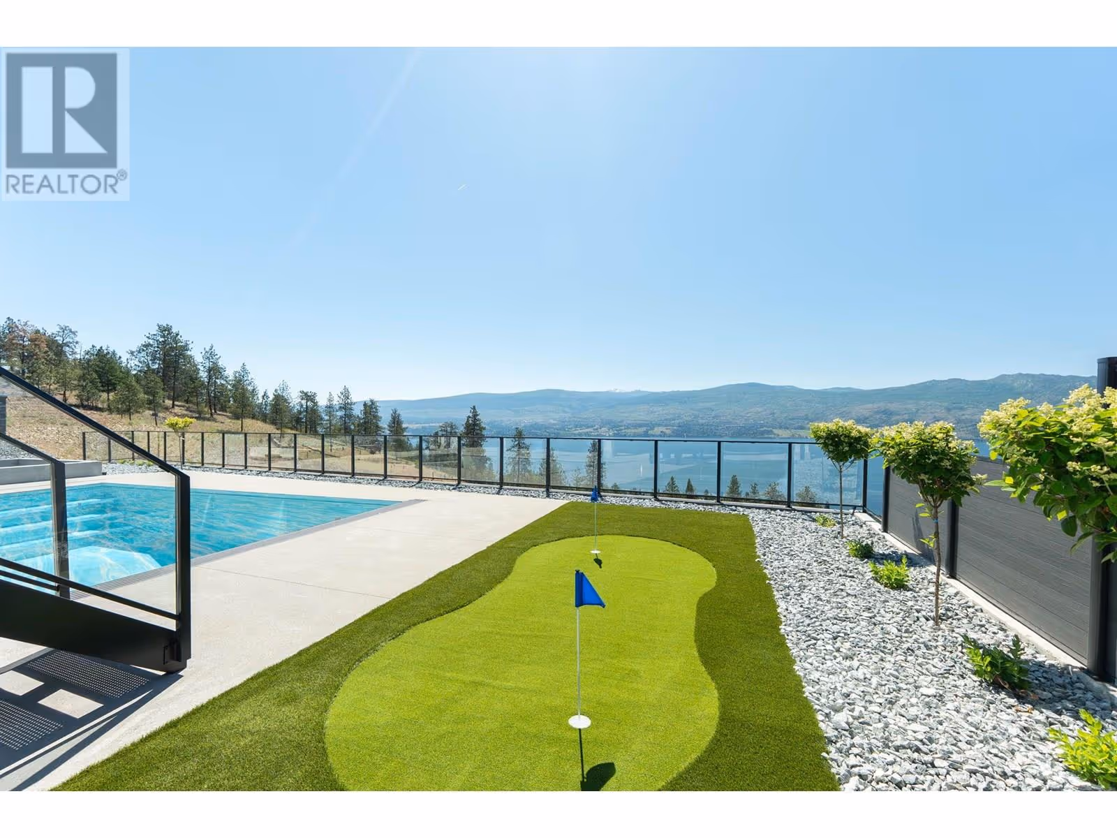 1327 Vineyard Drive