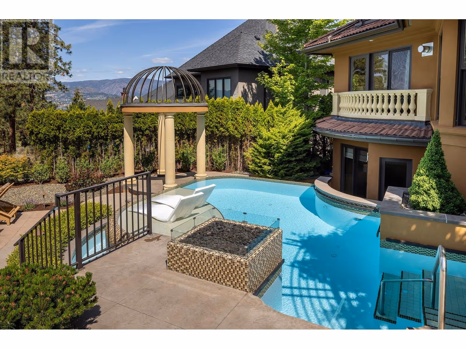 983 Westpoint Drive