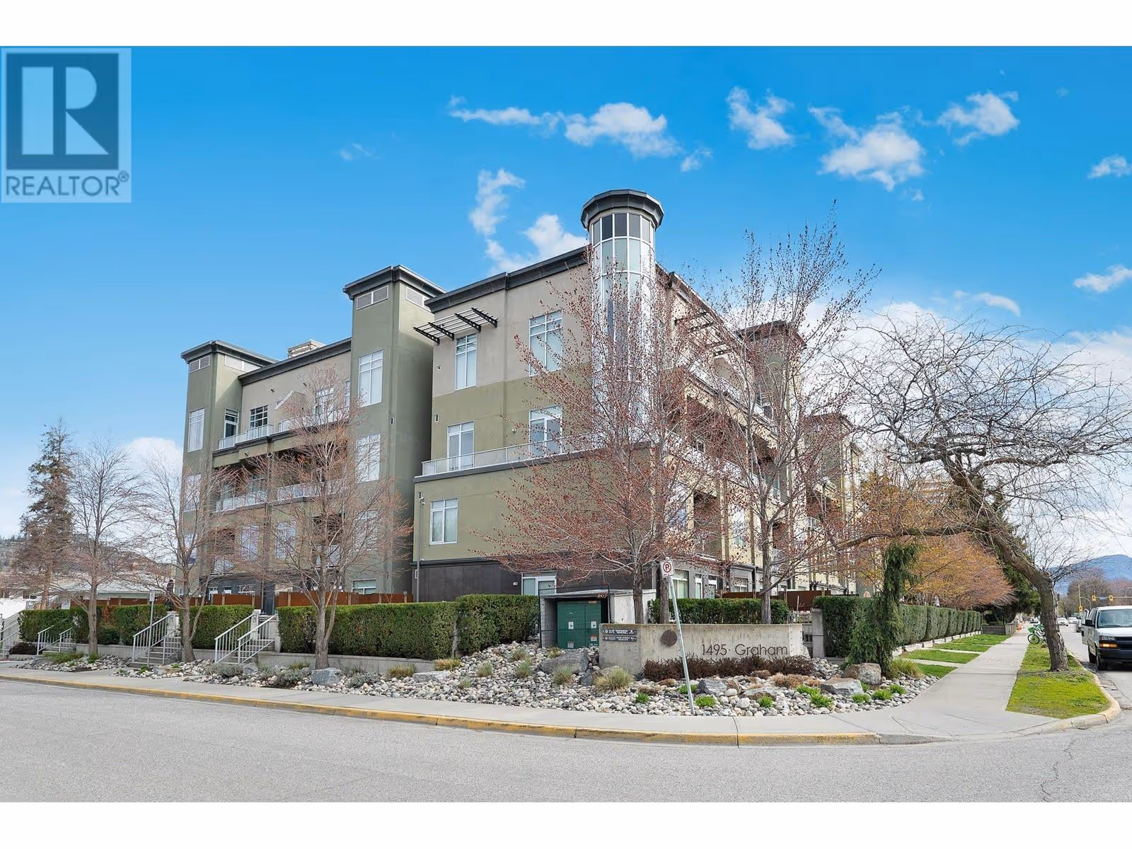 1495 Graham Street Unit# 407