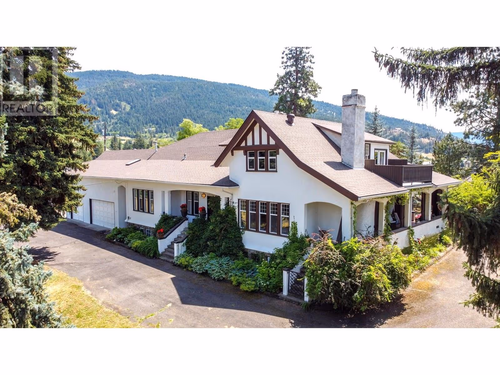 5482 Silver Star Road