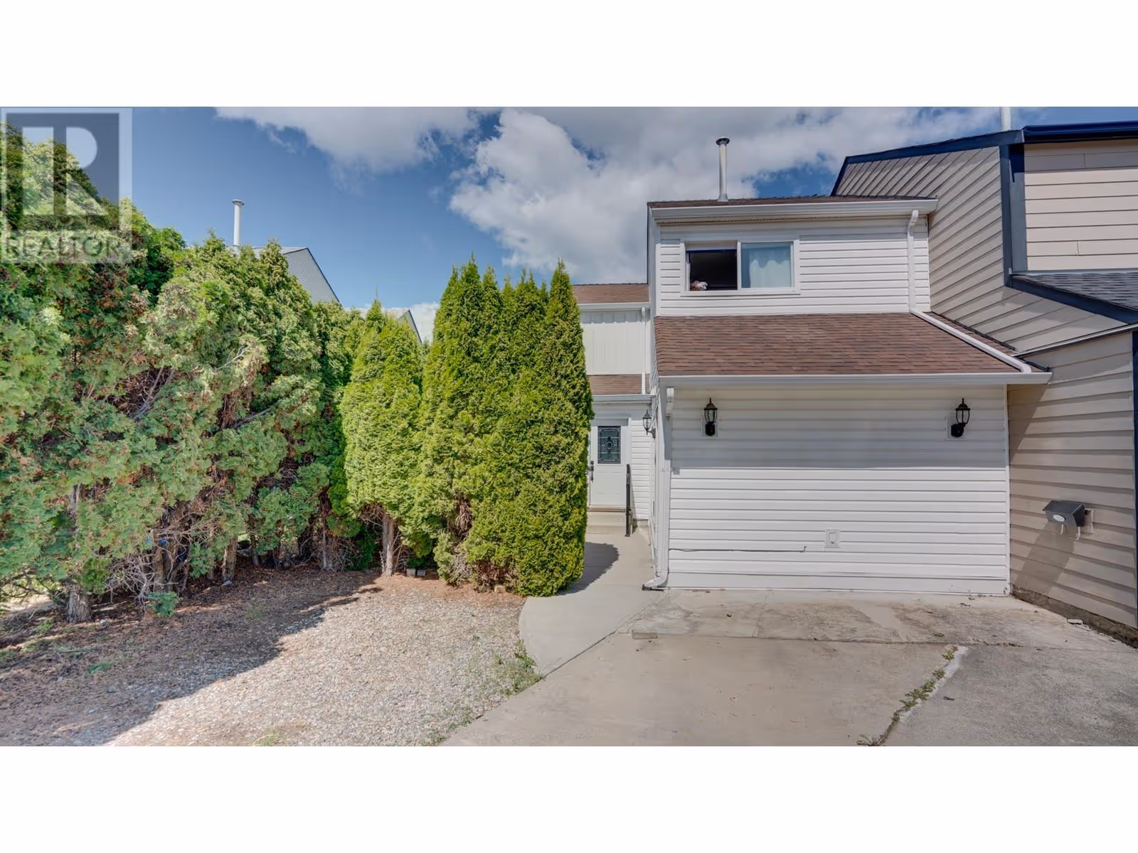 1508 37 Street