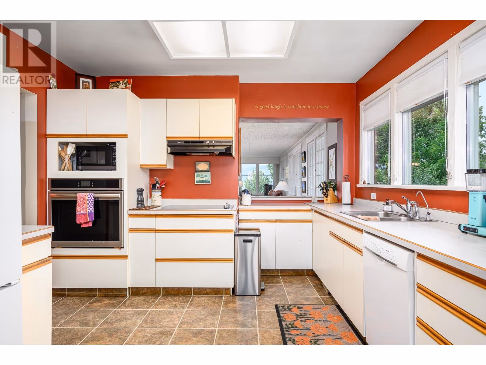 8724, 8730, 8734 Okanagan Landing Road