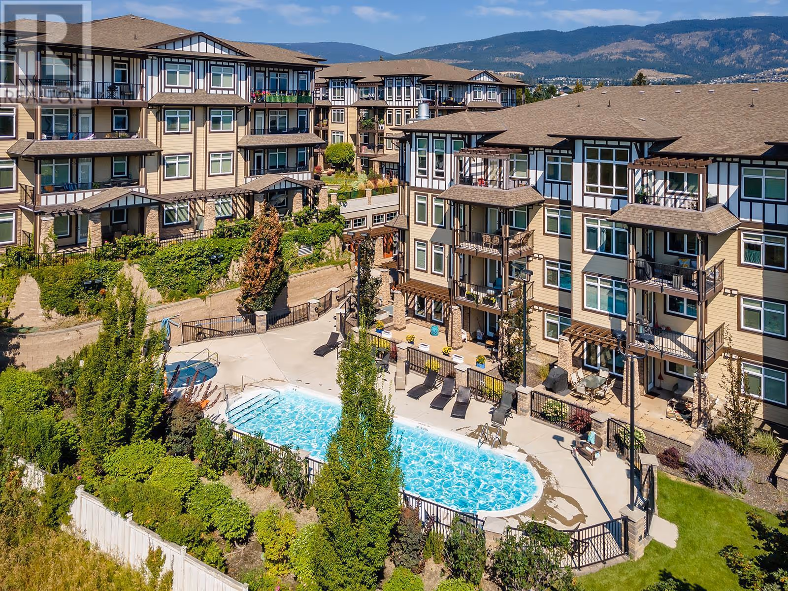 3832 Old Okanagan Highway Unit# 3305