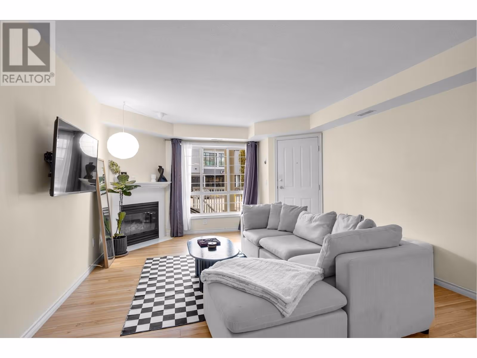 2350 Stillingfleet Road Unit# 114