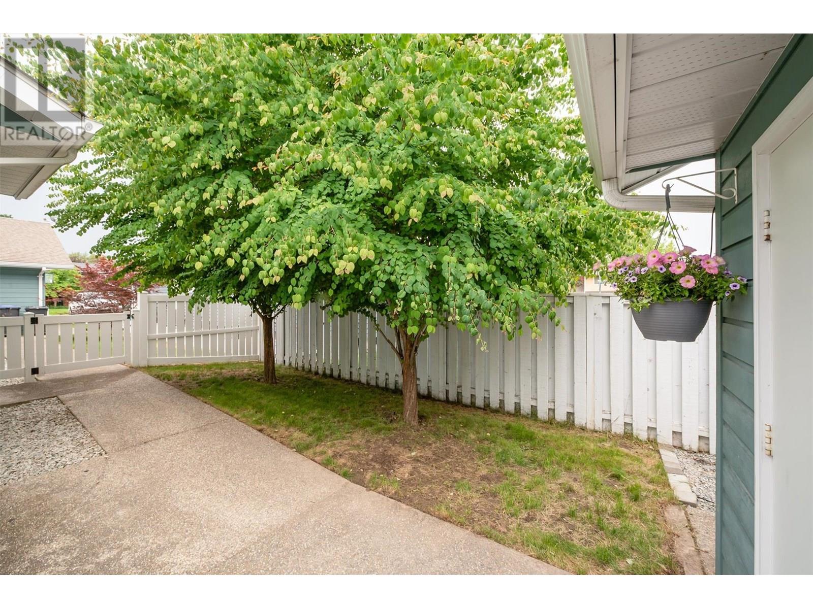 530 Brome Crescent