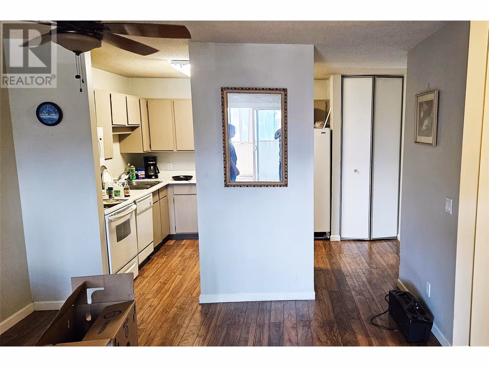 1640 Ufton Court Unit# 212