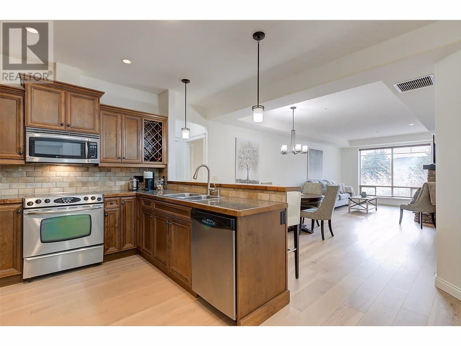 2770 Auburn Road Unit# 201