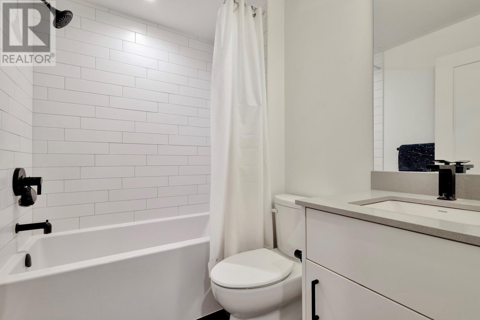 660 Cawston Avenue N Unit# 209