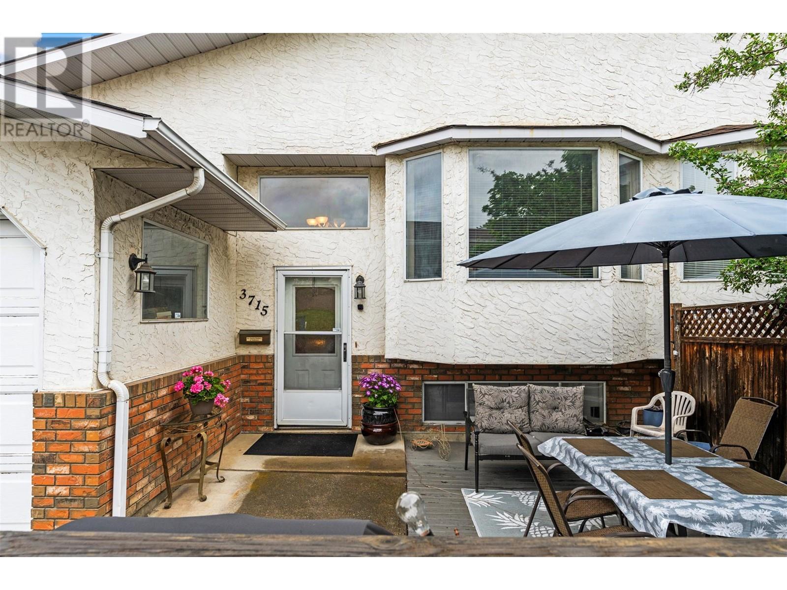 3715 Commonage Crescent