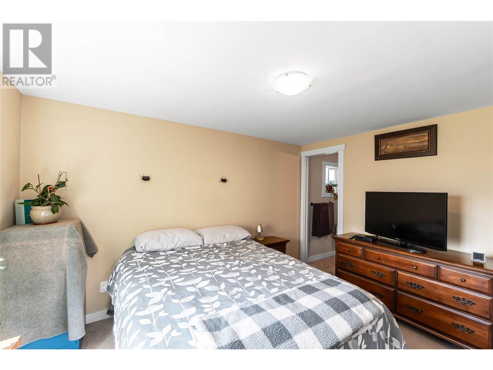 1860 Boucherie Road Unit# 3