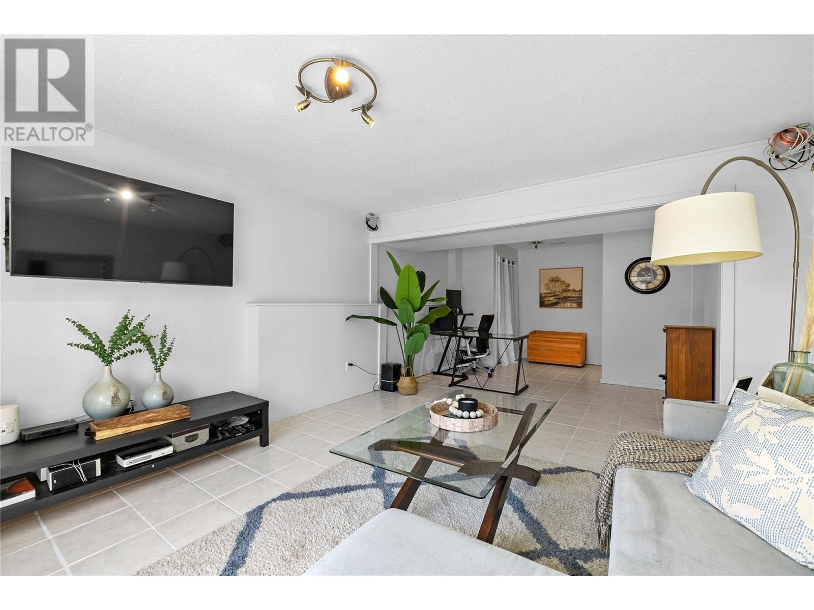 3101 Country Pines Way