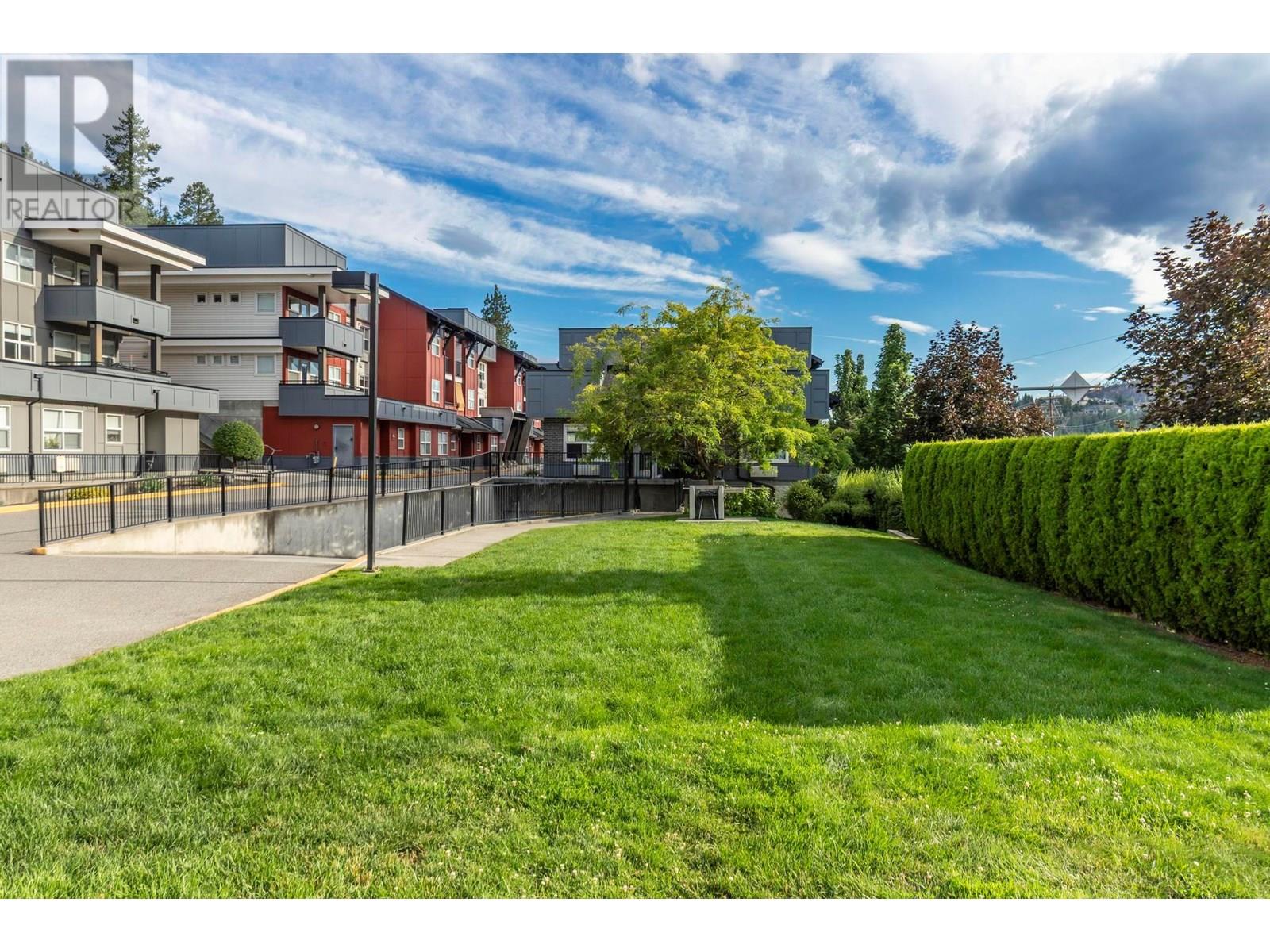 1479 Glenmore Road N Unit# 214