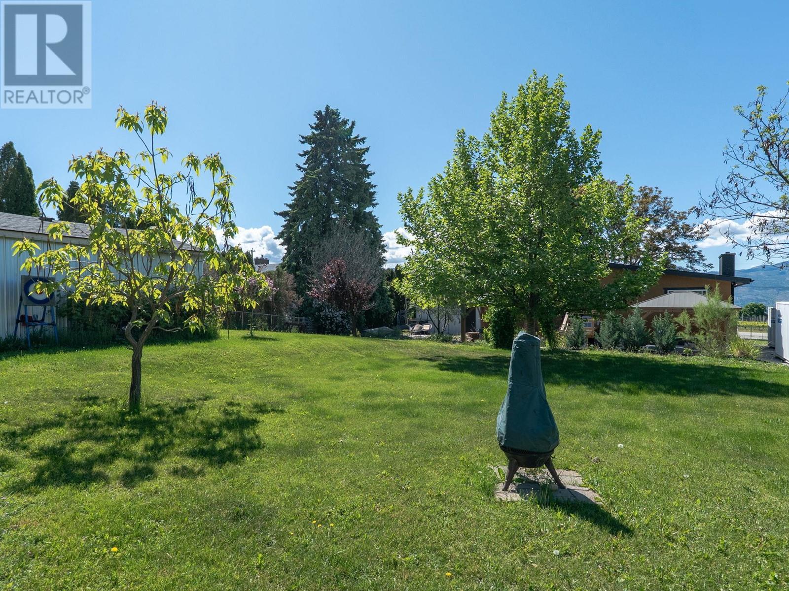 858 Douglas Road