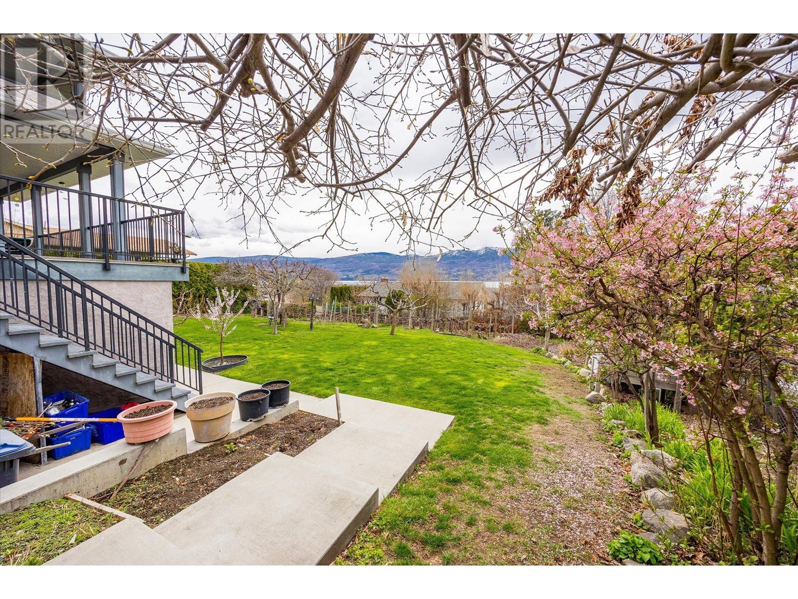 3736 Carrall Road