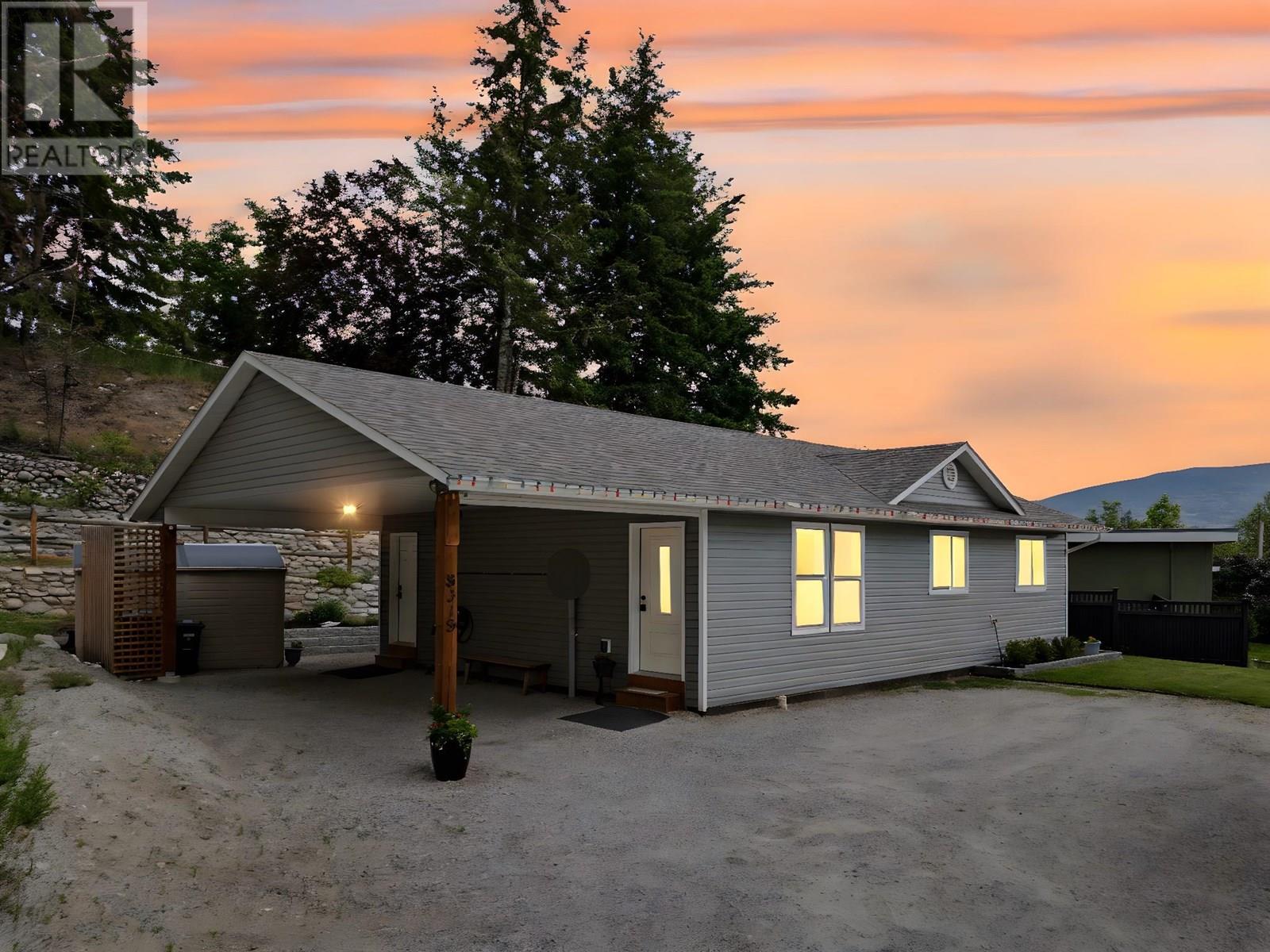 8318 Prairie Valley Road