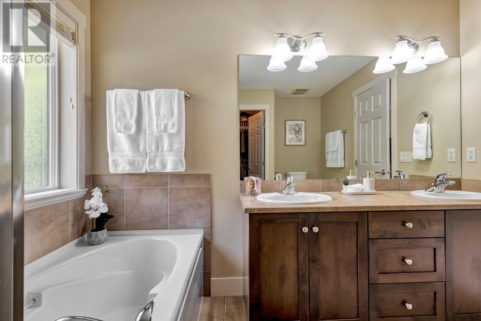 2418 Cobblestone Road