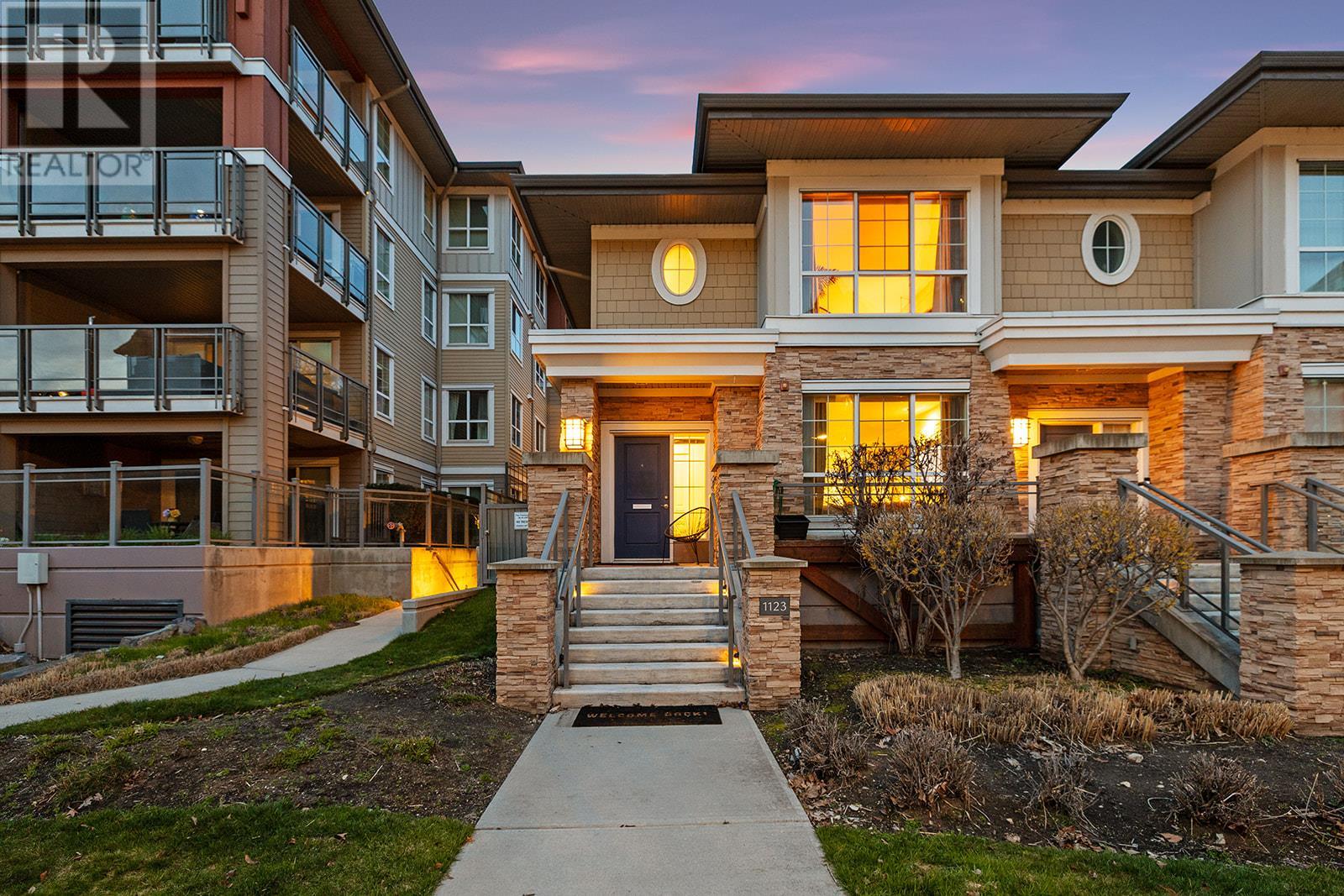 1123 Sunset Drive