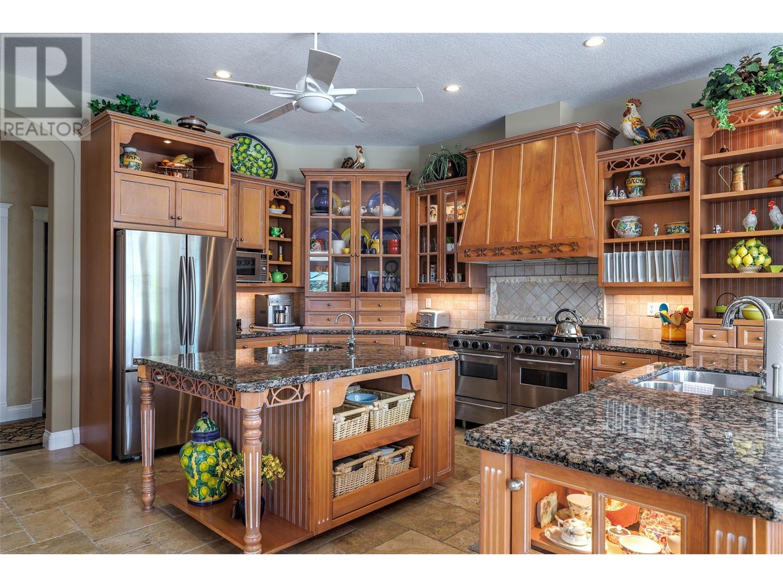 315 Kalamalka Lakeview Drive Unit# 1