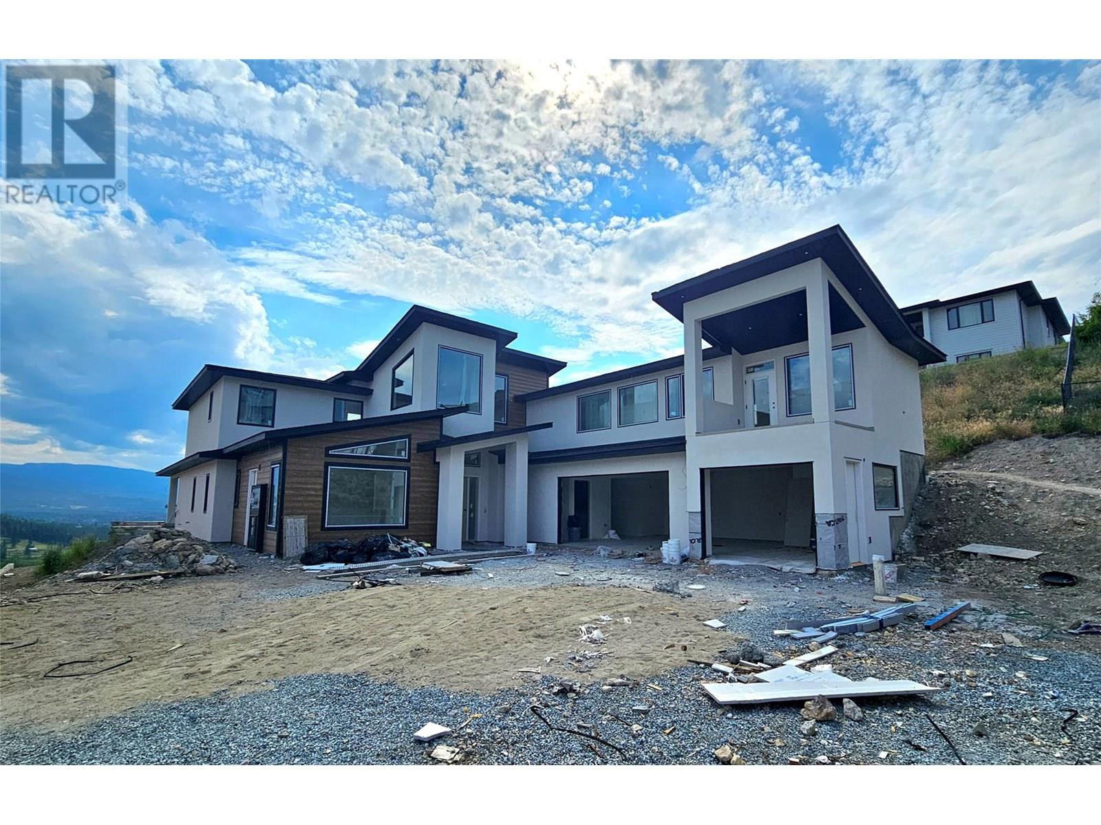 1122 Carnoustie Drive