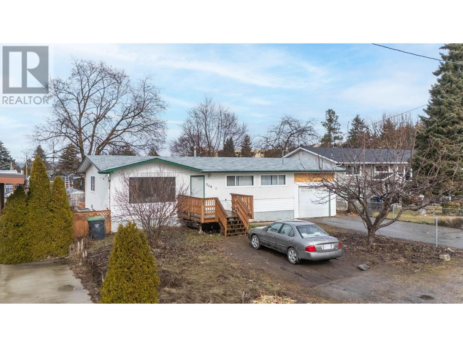 540 Lomond Road