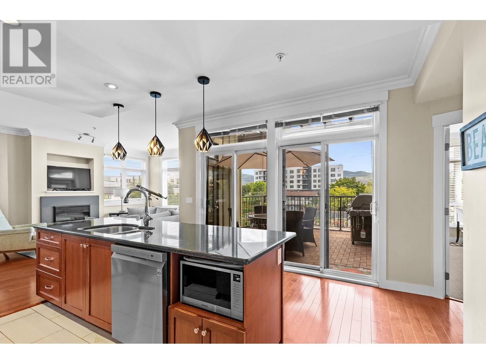 2901 Abbott Street Unit# 204