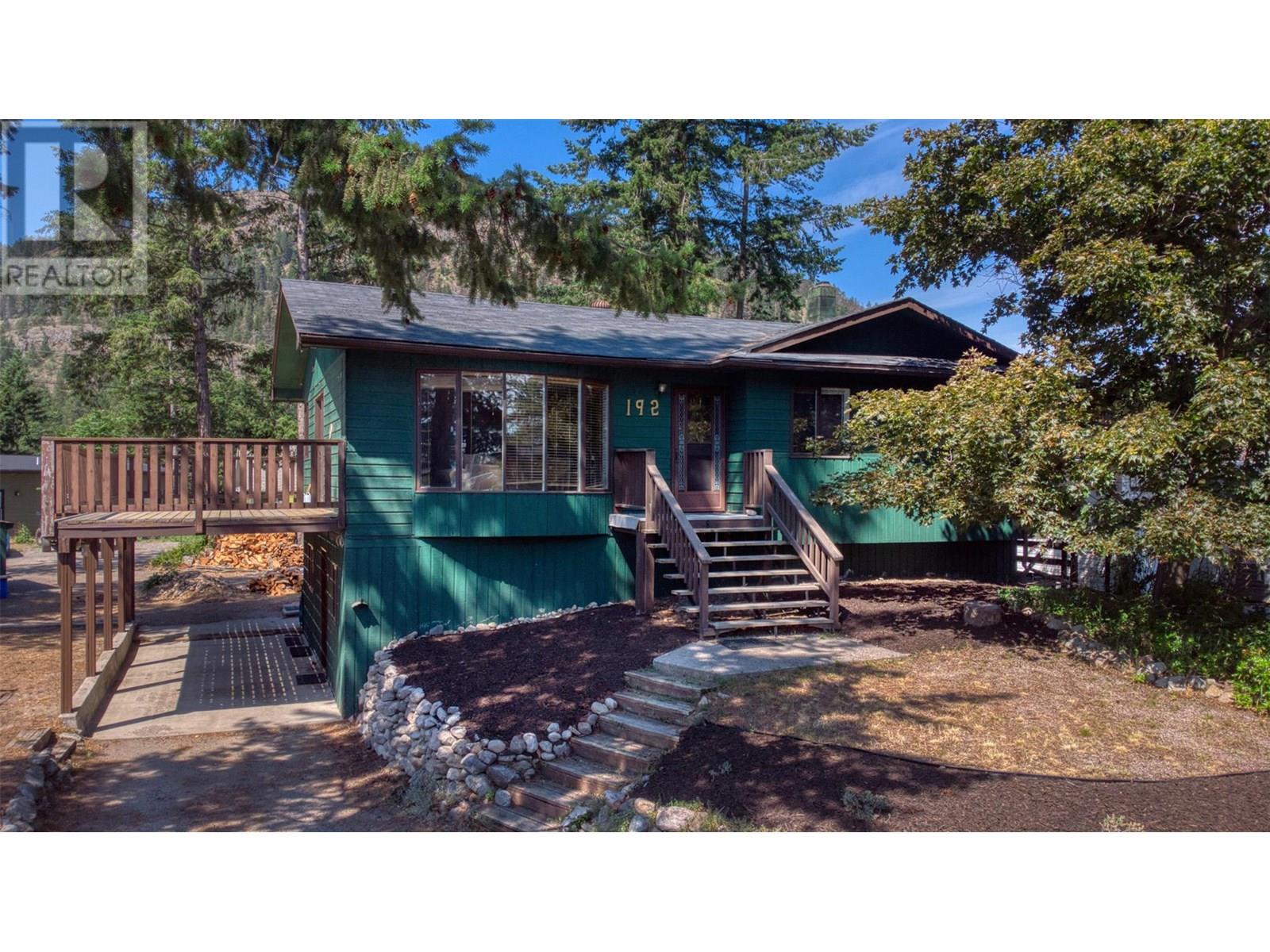192 Crown Crescent